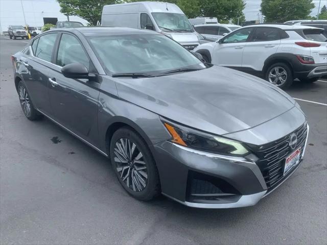 2024 Nissan Altima SV FWD