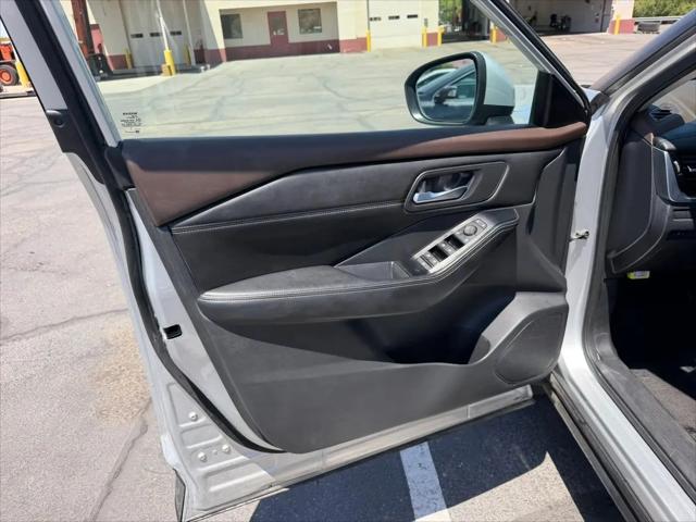 2022 Nissan Rogue SV FWD