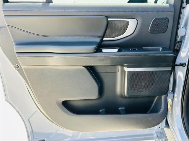 2025 Ford Expedition Platinum MAX