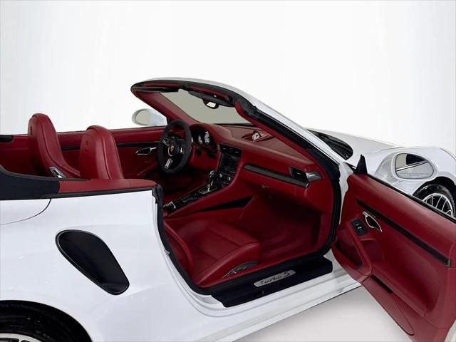 2015 Porsche 911 Turbo S