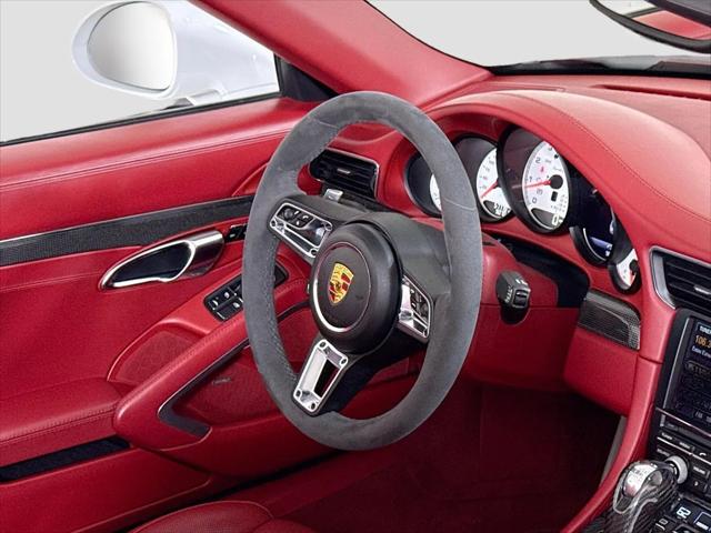 2015 Porsche 911 Turbo S