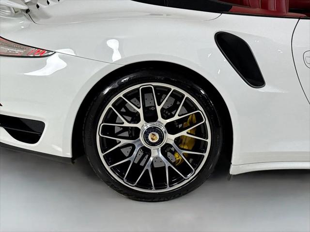 2015 Porsche 911 Turbo S