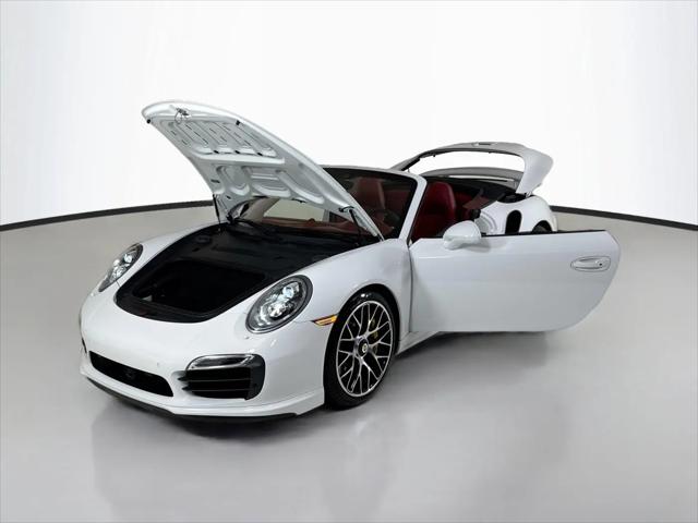 2015 Porsche 911 Turbo S