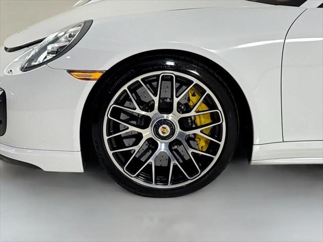 2015 Porsche 911 Turbo S