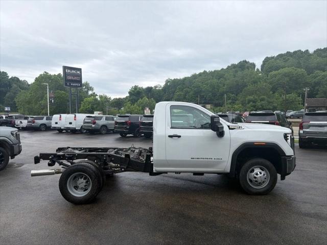2026 GMC Sierra 3500 HD Regular Cab, Long Bed, Pro Dual Rear Wheel, 4WD 2026 GMC Sierra 3500 HD Regular Cab, Long Bed, Pro Dual Rear Wheel, 4WD
