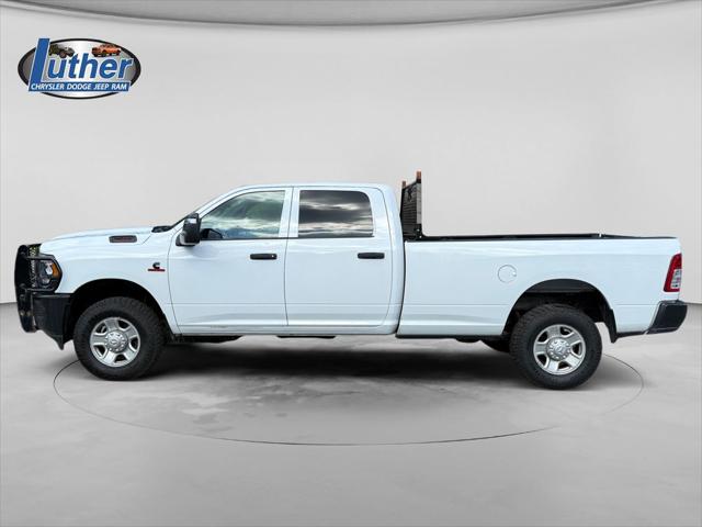 2023 RAM 2500 Tradesman Crew Cab 4x4 8 Box
