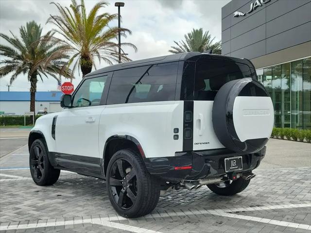 2026 Land Rover Defender P525 V8