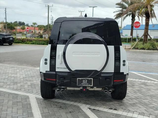 2026 Land Rover Defender P525 V8