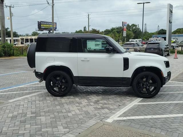 2026 Land Rover Defender P525 V8