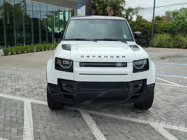 2026 Land Rover Defender P525 V8