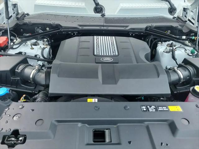 2026 Land Rover Defender P525 V8
