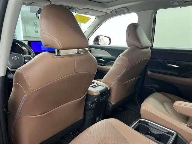 2024 Toyota Grand Highlander Platinum