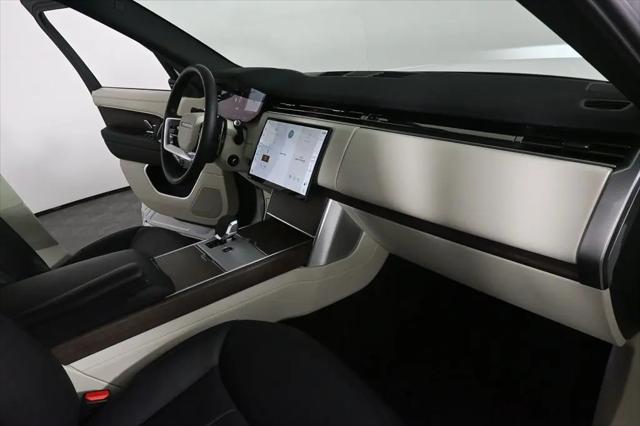 2024 Land Rover Range Rover P400 SE
