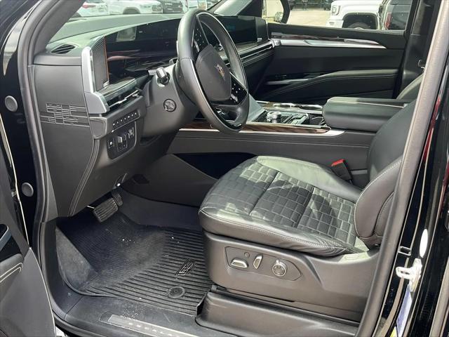2025 Cadillac Escalade Sport Platinum