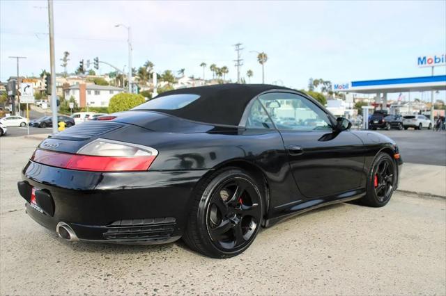 2004 Porsche 911 Carrera 4S