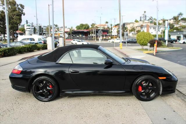 2004 Porsche 911 Carrera 4S