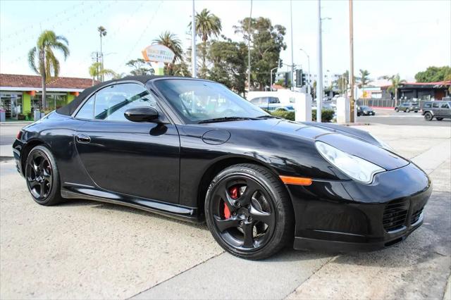 2004 Porsche 911 Carrera 4S