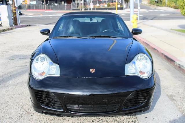 2004 Porsche 911 Carrera 4S