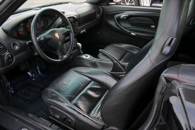 2004 Porsche 911 Carrera 4S