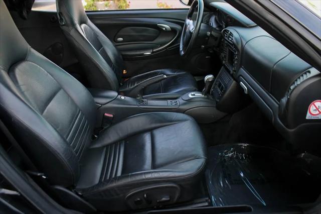 2004 Porsche 911 Carrera 4S