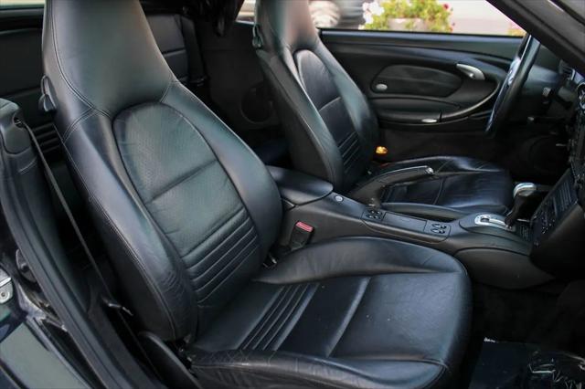 2004 Porsche 911 Carrera 4S