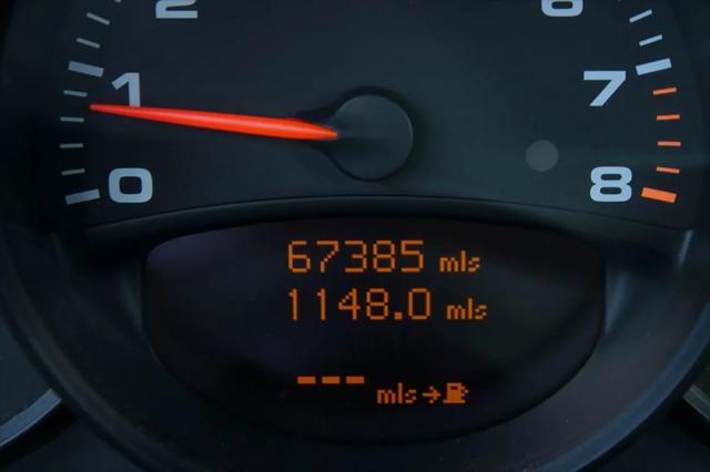 2004 Porsche 911 Carrera 4S