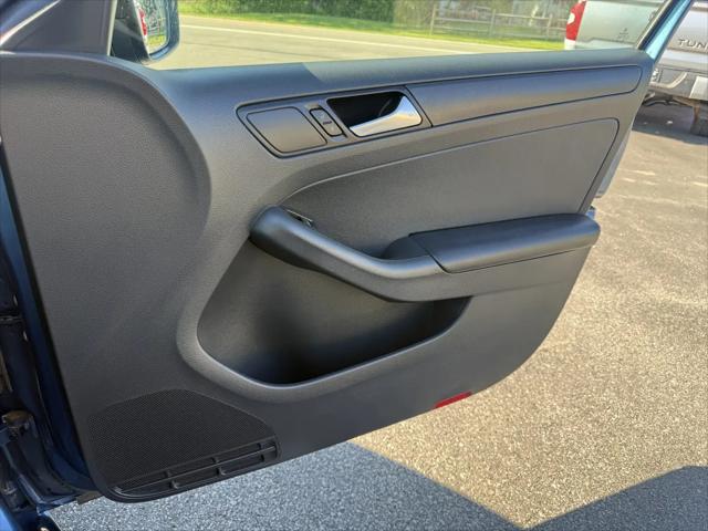 2015 Volkswagen Jetta 2.0L S