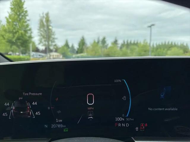 2024 Cadillac iQ Sport w/1SF