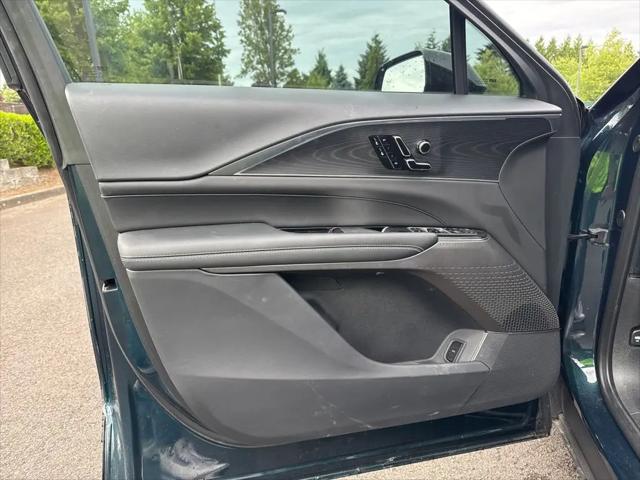 2024 Cadillac iQ Sport w/1SF