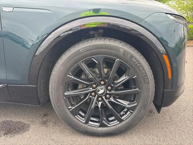 2024 Cadillac iQ Sport w/1SF