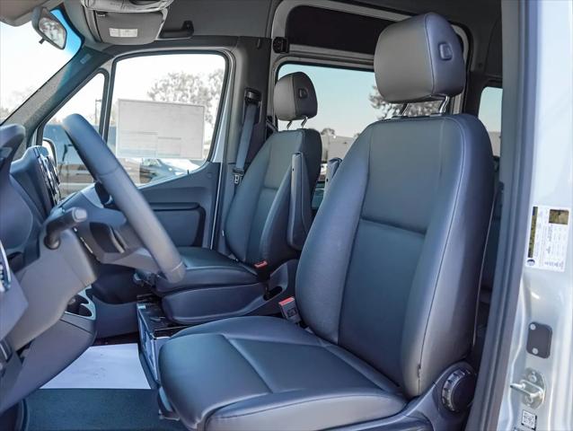 2025 Mercedes-Benz Sprinter 2500 Standard Roof 4-Cyl Diesel