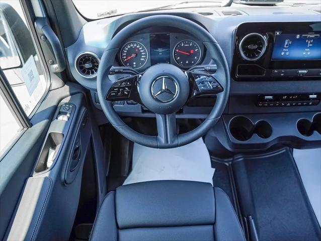 2025 Mercedes-Benz Sprinter 2500 Standard Roof 4-Cyl Diesel