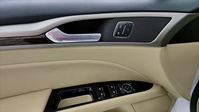 2014 Ford Fusion Hybrid SE