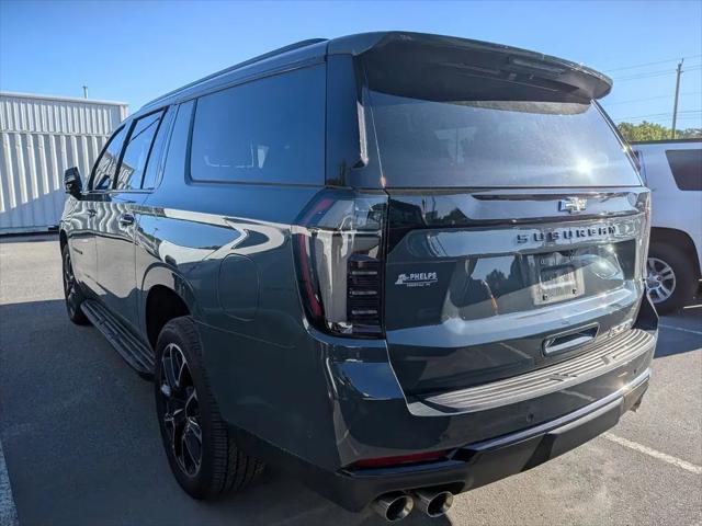 2025 Chevrolet Suburban 4WD RST