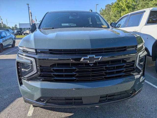 2025 Chevrolet Suburban 4WD RST