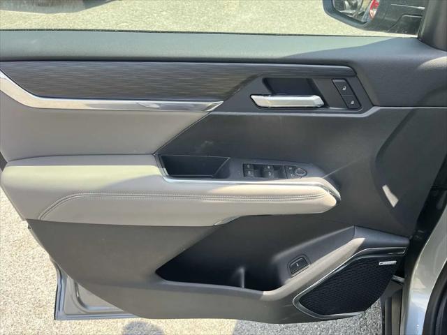 2026 GMC Acadia Elevation FWD