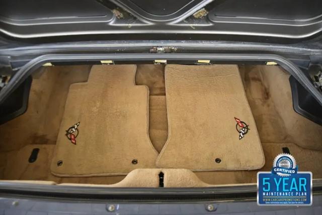 2000 Chevrolet Corvette Base