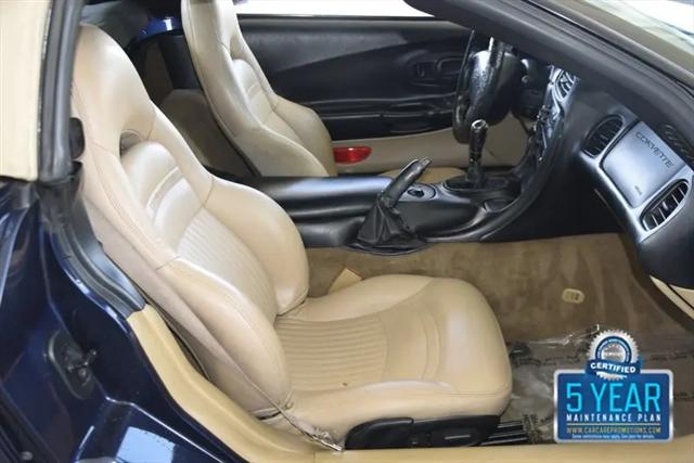 2000 Chevrolet Corvette Base