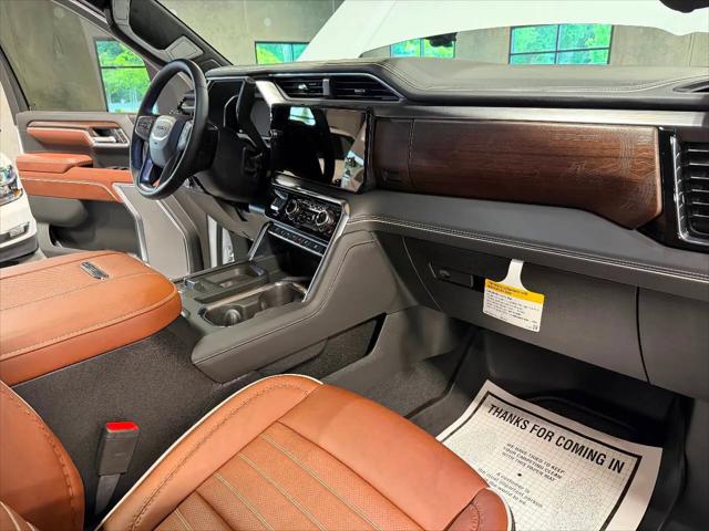 2026 GMC Sierra 2500HD Crew Cab, Standard Bed, Denali Ultimate, 4WD