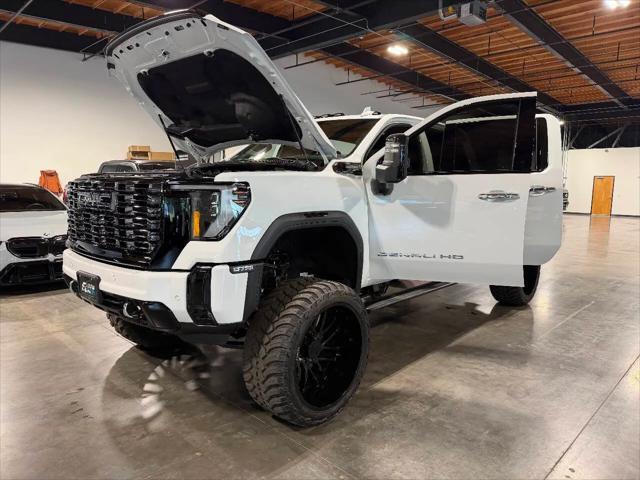 2026 GMC Sierra 2500HD Crew Cab, Standard Bed, Denali Ultimate, 4WD