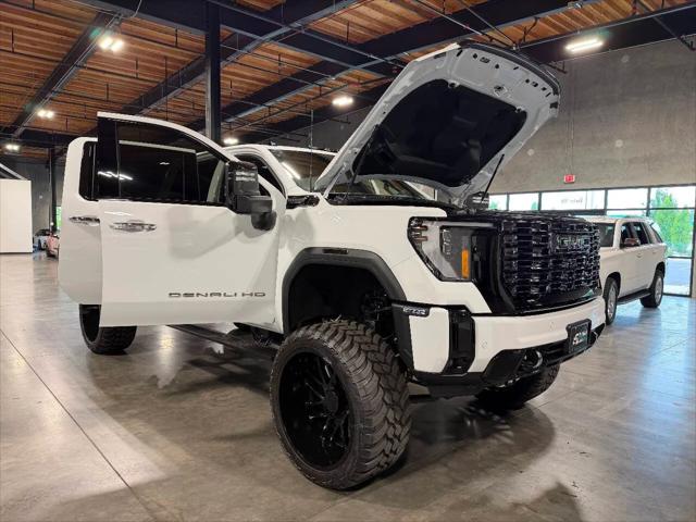 2026 GMC Sierra 2500HD Crew Cab, Standard Bed, Denali Ultimate, 4WD