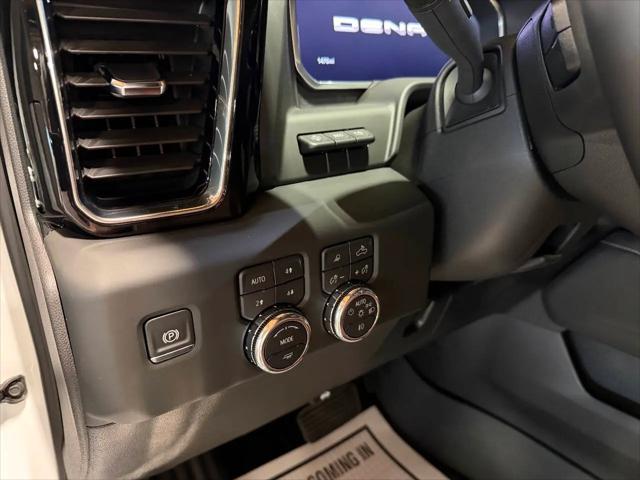 2026 GMC Sierra 2500HD Crew Cab, Standard Bed, Denali Ultimate, 4WD