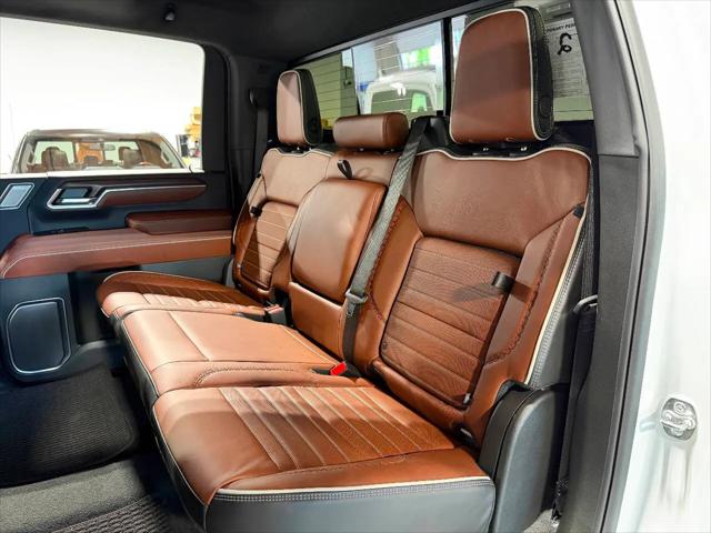 2026 GMC Sierra 2500HD Crew Cab, Standard Bed, Denali Ultimate, 4WD