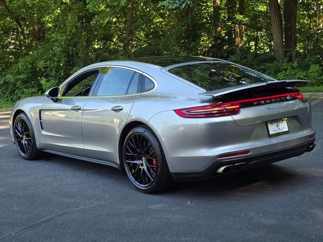 2018 Porsche Panamera Turbo