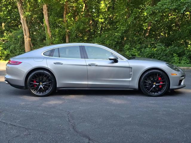 2018 Porsche Panamera Turbo