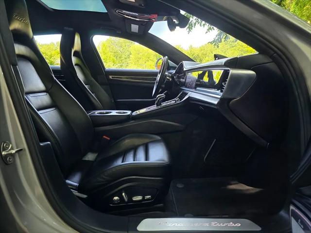 2018 Porsche Panamera Turbo