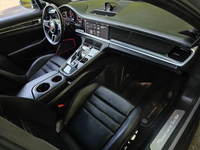 2018 Porsche Panamera Turbo