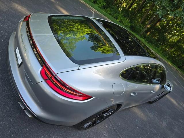 2018 Porsche Panamera Turbo