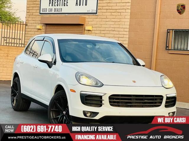 2017 Porsche Cayenne Platinum Edition