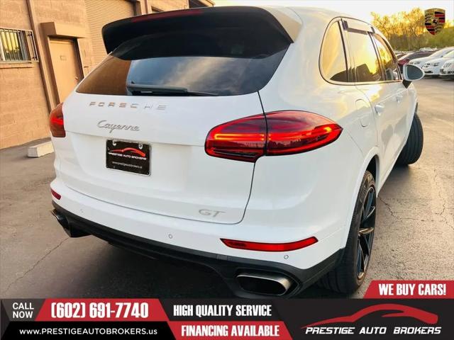 2017 Porsche Cayenne Platinum Edition